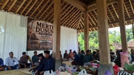 Padukuhan Gluntung Gelar Merti Dusun Agung
